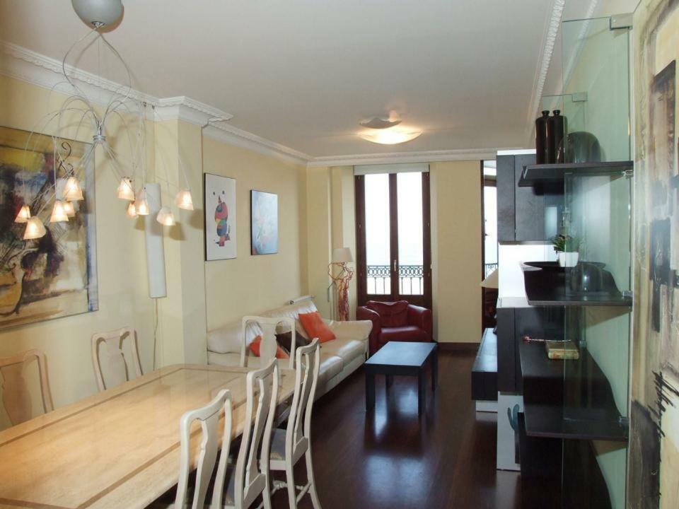Villa Vivienda En Gijon Frente Al Mar Exterior foto
